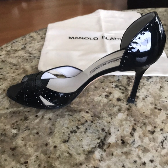 Manolo Blahnik black patent leather heels (38.5) - Picture 8 of 8